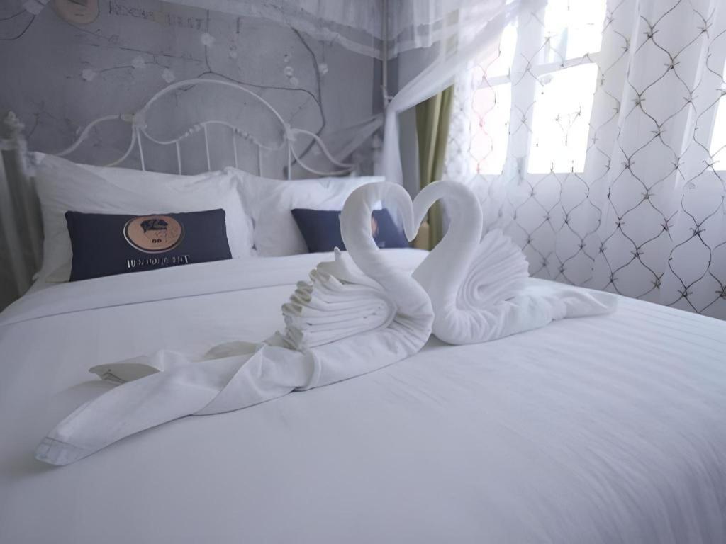 2499 Heritage Chinatown Bangkok Hotel By Roomquest Buitenkant foto